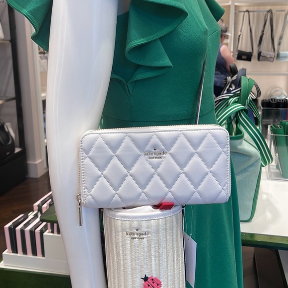 Kate Spade Carey Large Continential Wallet
Parchment 
NWT - Picture 12 of 16